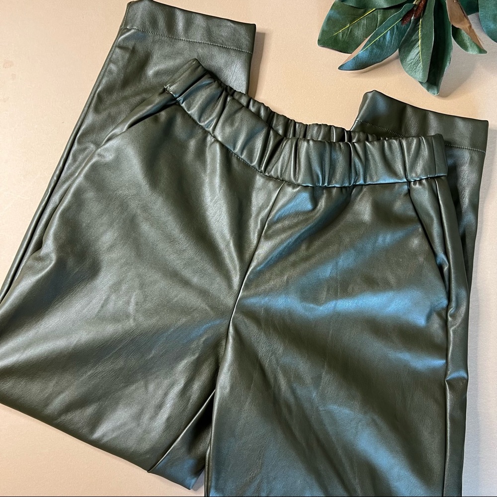Hunter Green Vegan Leather Pull On Tapered Ankle Pants - Picture 6 of 14